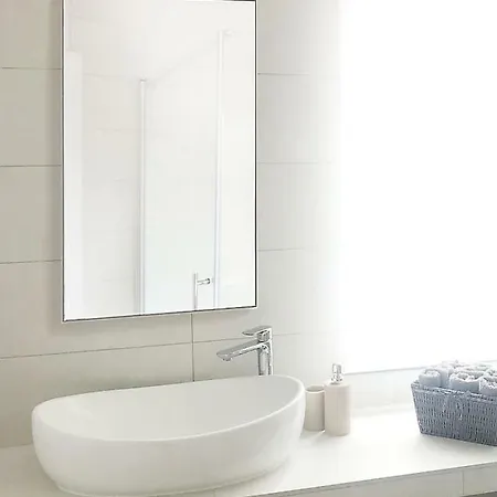 וילה Tara Pavicini